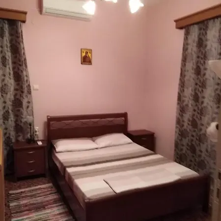 αγγελικής, Comfortable With Great Views...!!! Apartment
