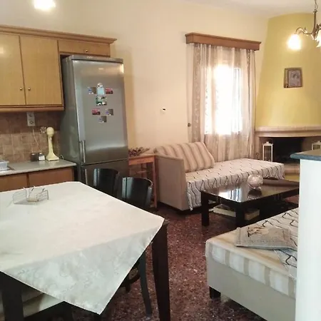 αγγελικής, Comfortable With Great Views...!!! Apartment