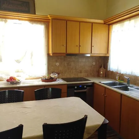 αγγελικής, Comfortable With Great Views...!!! Apartment